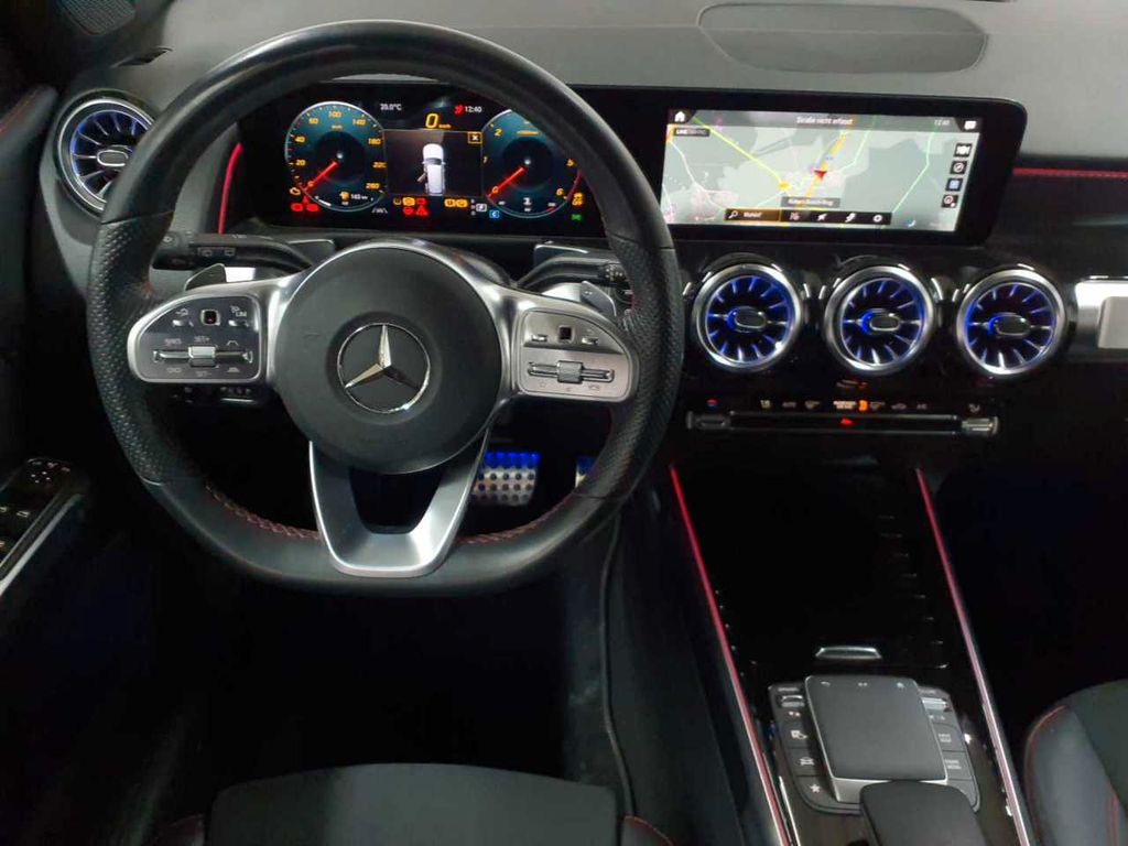 Mercedes-Benz GLB 200 2023