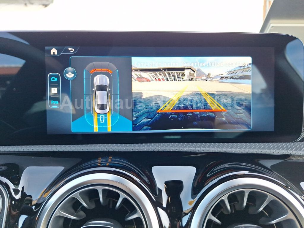 Mercedes-Benz CLA 180 2025