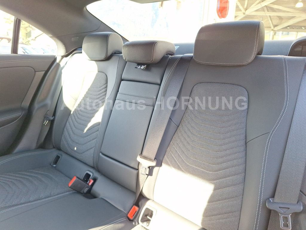 Mercedes-Benz CLA 180 2025