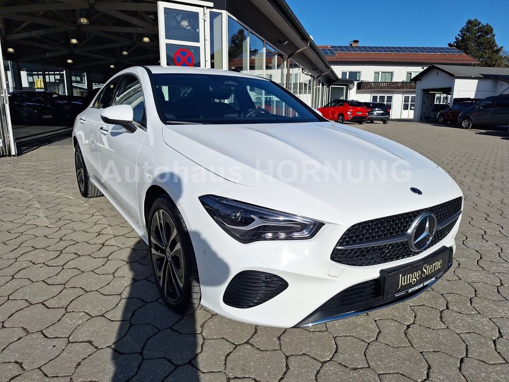 Mercedes-Benz CLA 180 2025