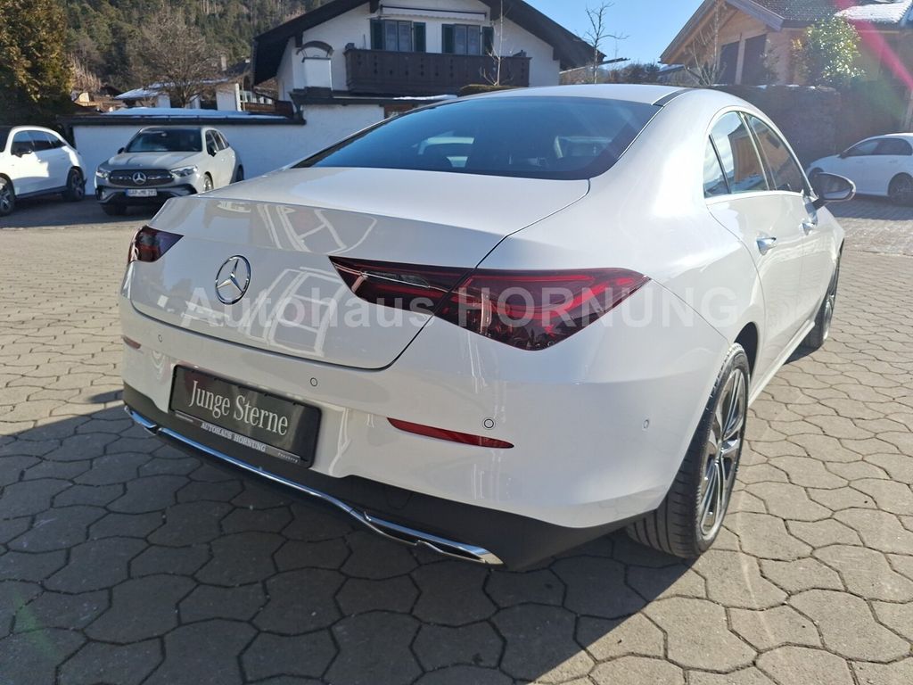 Mercedes-Benz CLA 180 2025