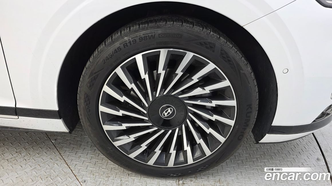 Hyundai Grandeur 2023