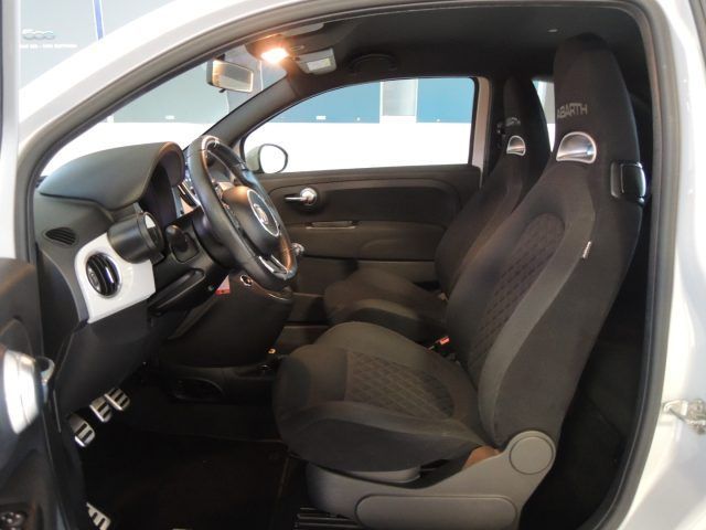Abarth 595 2021