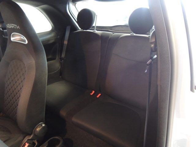 Abarth 595 2021