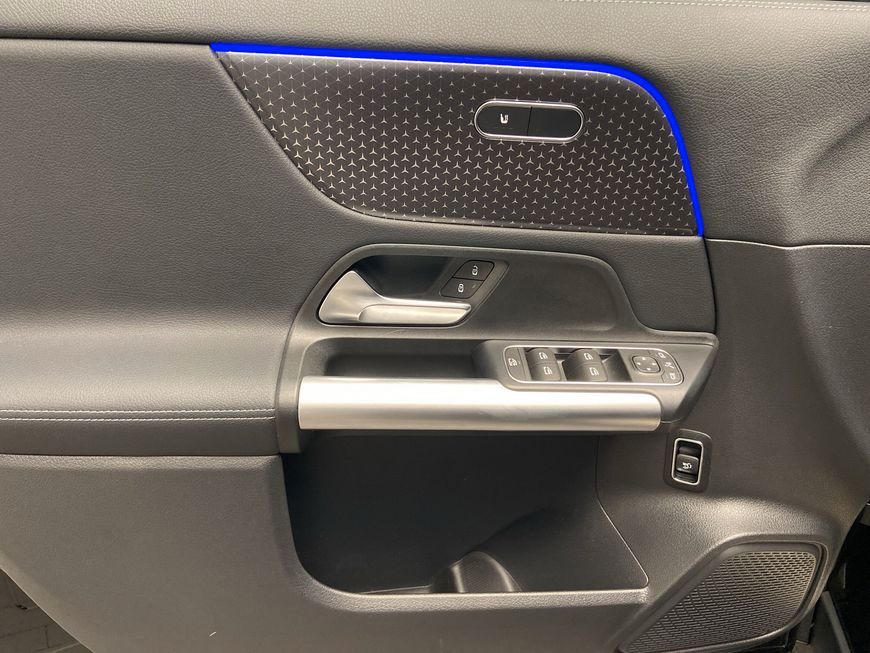 Mercedes-Benz GLA 200 2024