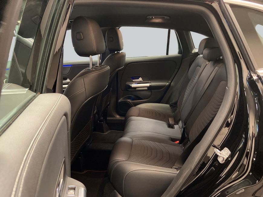 Mercedes-Benz GLA 200 2024