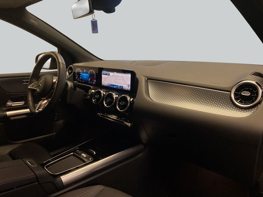 Mercedes-Benz B 200 2024