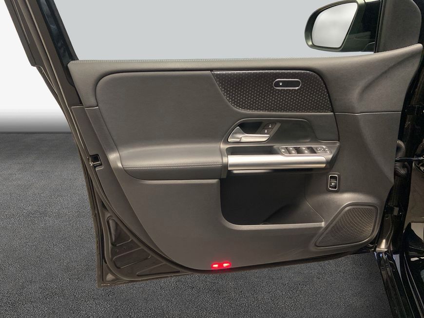 Mercedes-Benz B 200 2024