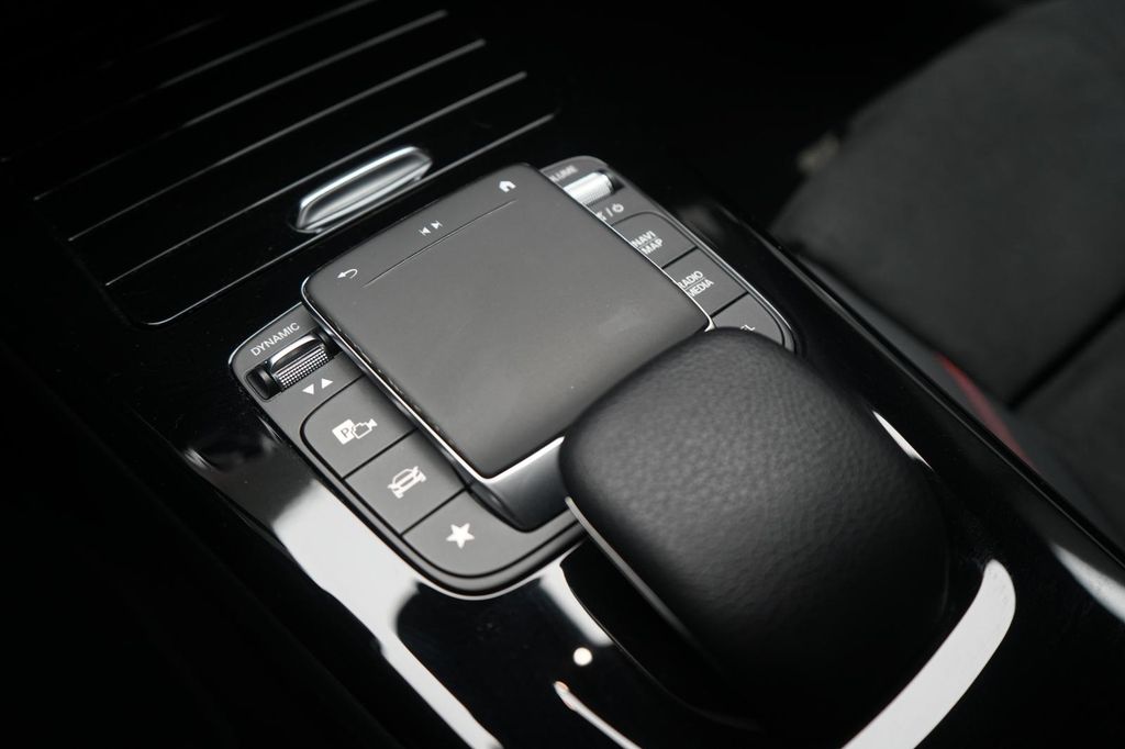 Mercedes-Benz CLA 200 2020