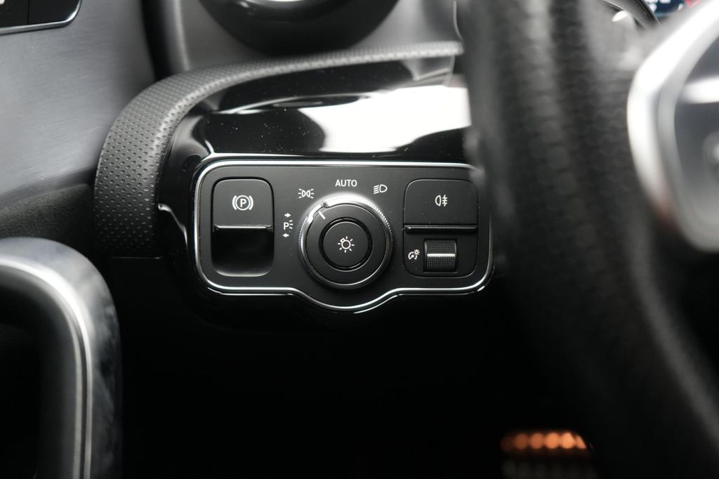 Mercedes-Benz CLA 200 2020