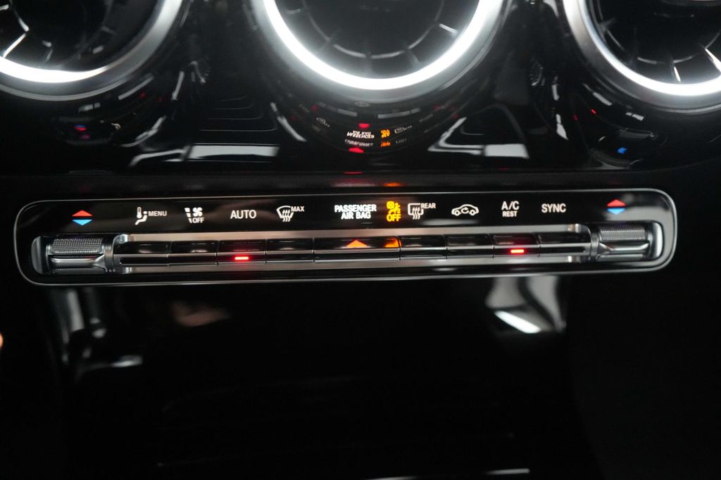 Mercedes-Benz CLA 200 2020