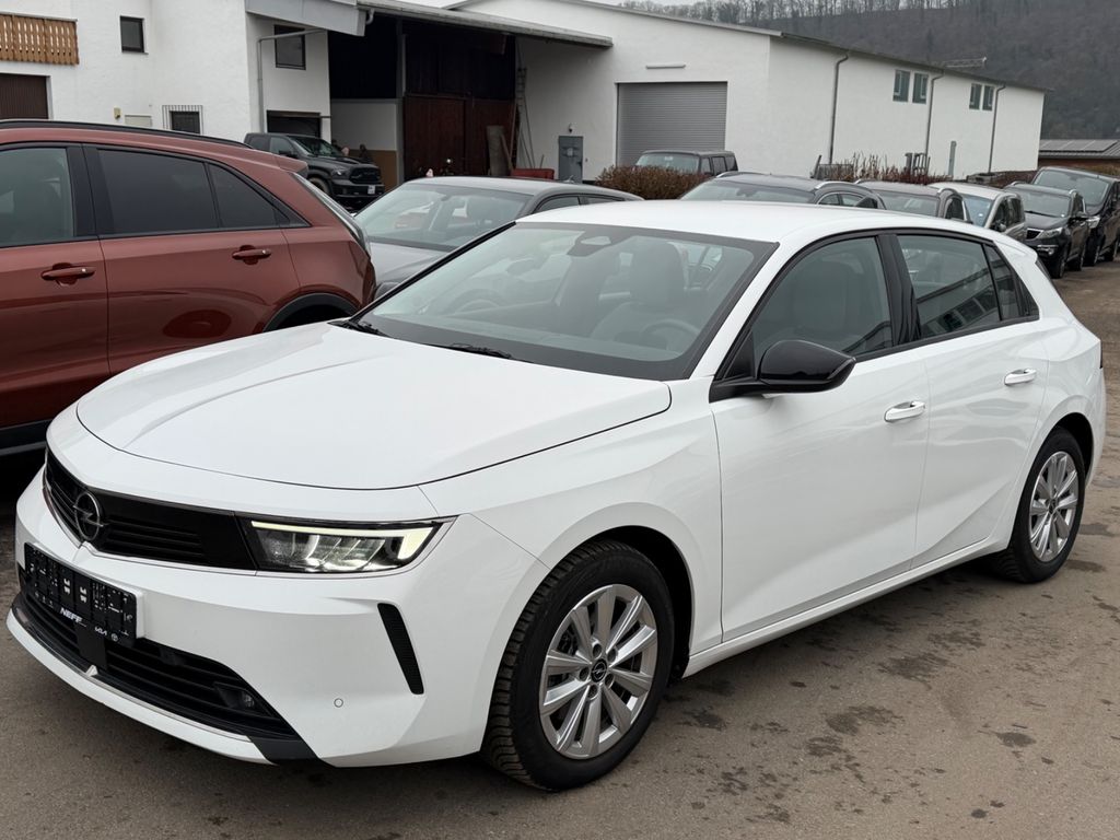Opel Astra 2022