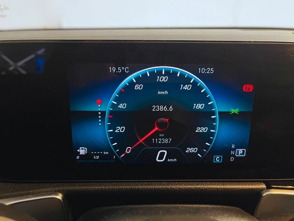 Mercedes-Benz GLB 180 2022