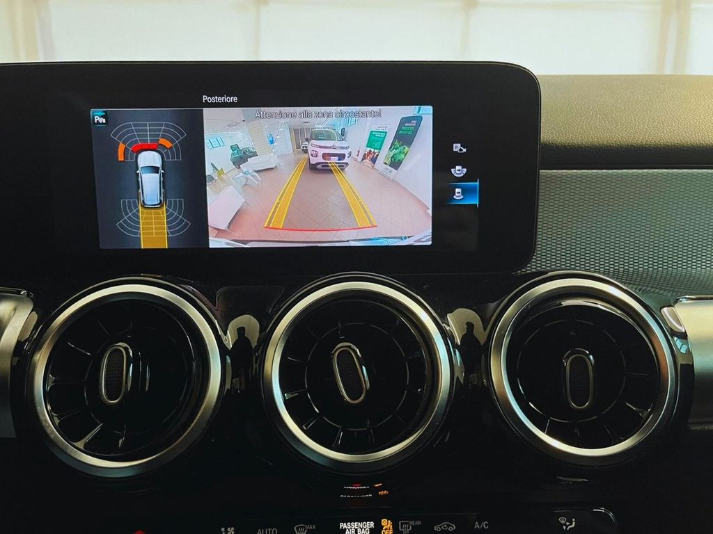 Mercedes-Benz GLB 180 2022