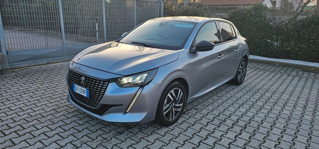 Peugeot 208 2022