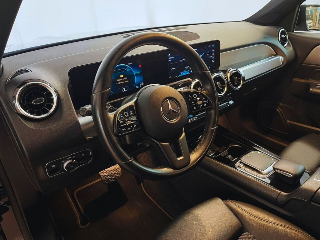 Mercedes-Benz GLB 180 2022