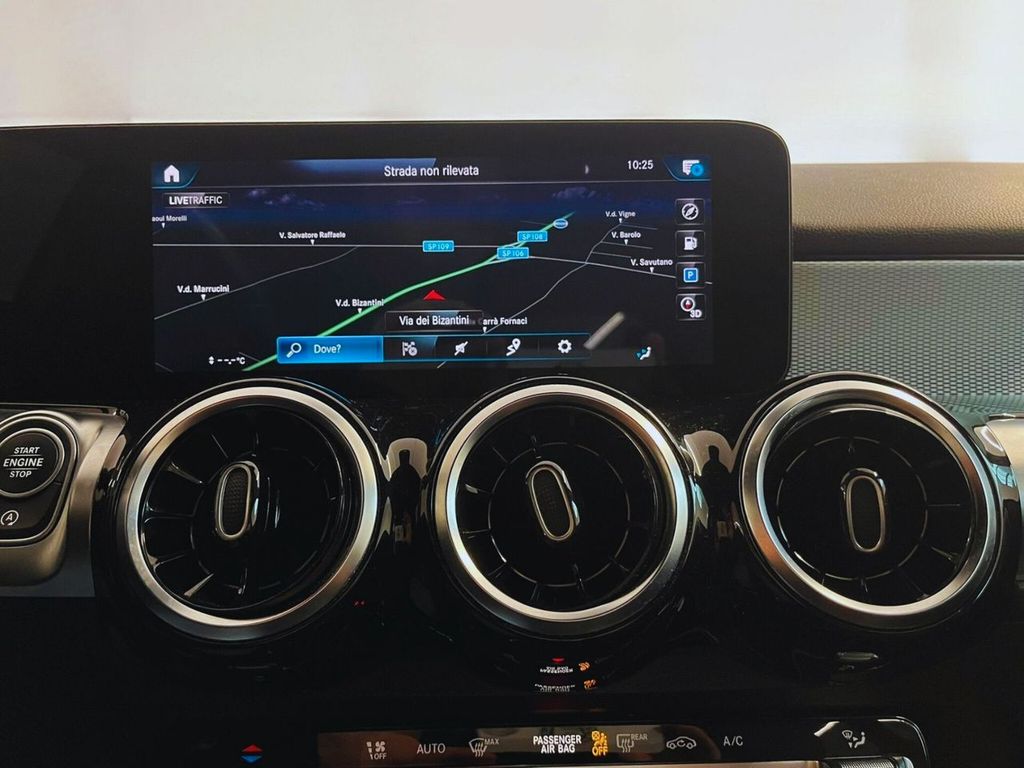 Mercedes-Benz GLB 180 2022