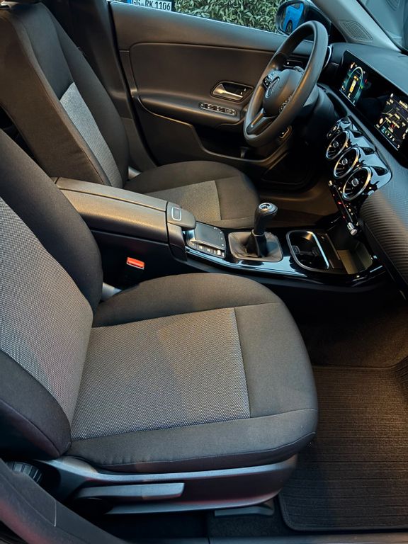 Mercedes-Benz CLA 180 2021