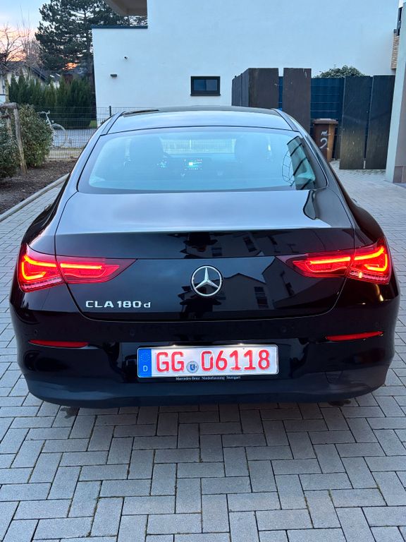 Mercedes-Benz CLA 180 2021