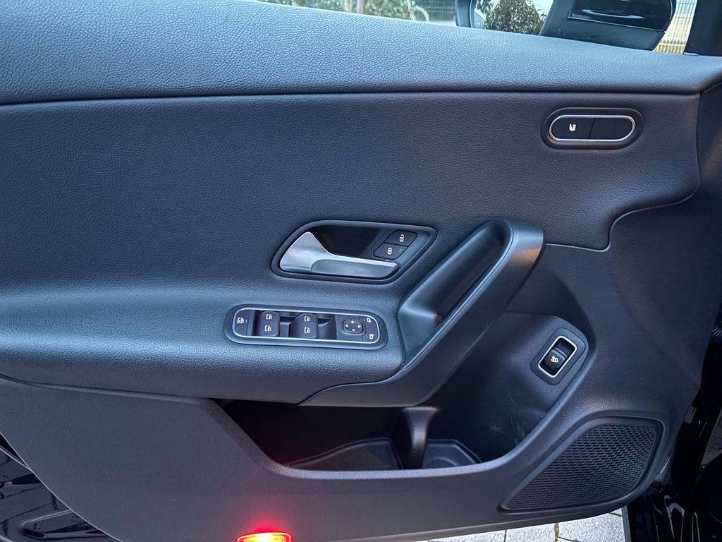 Mercedes-Benz CLA 180 2021