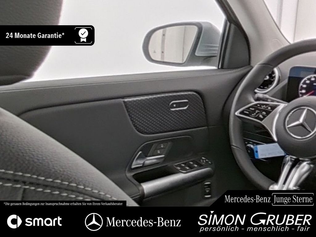 Mercedes-Benz GLA 180 2024