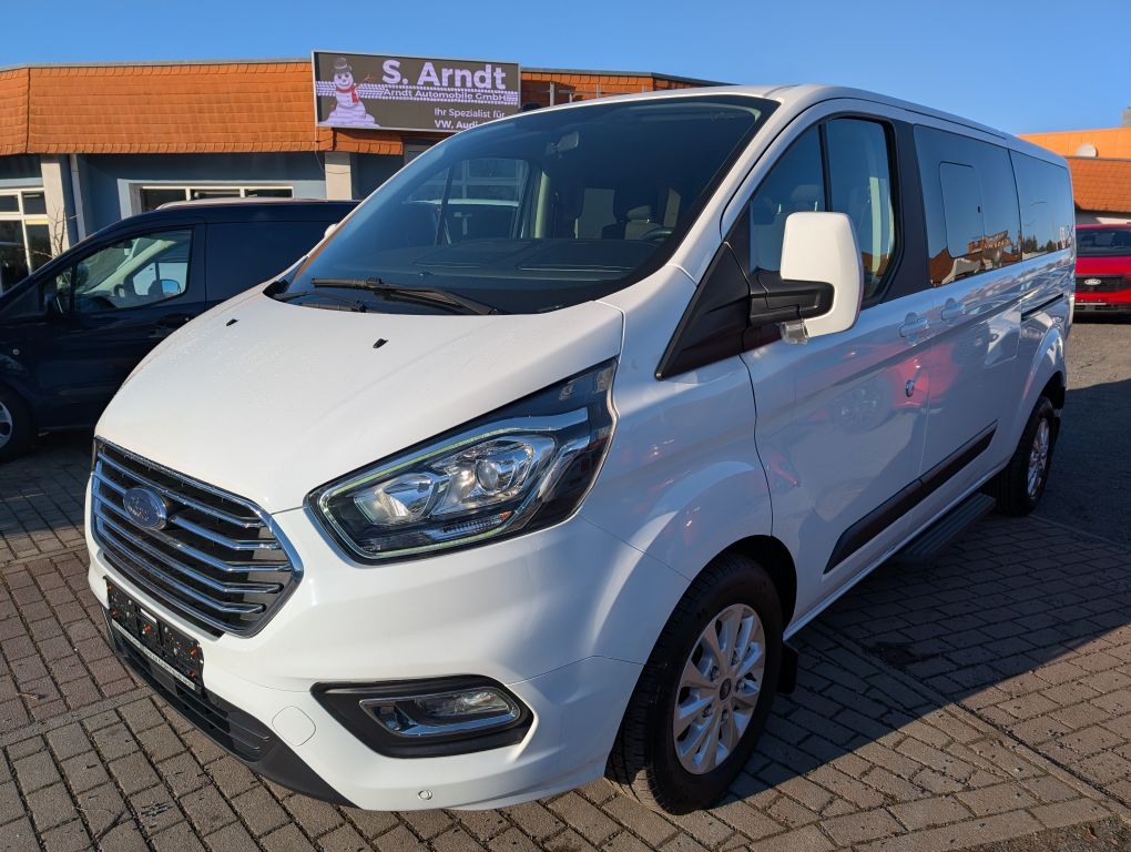 Ford Tourneo Custom 2020