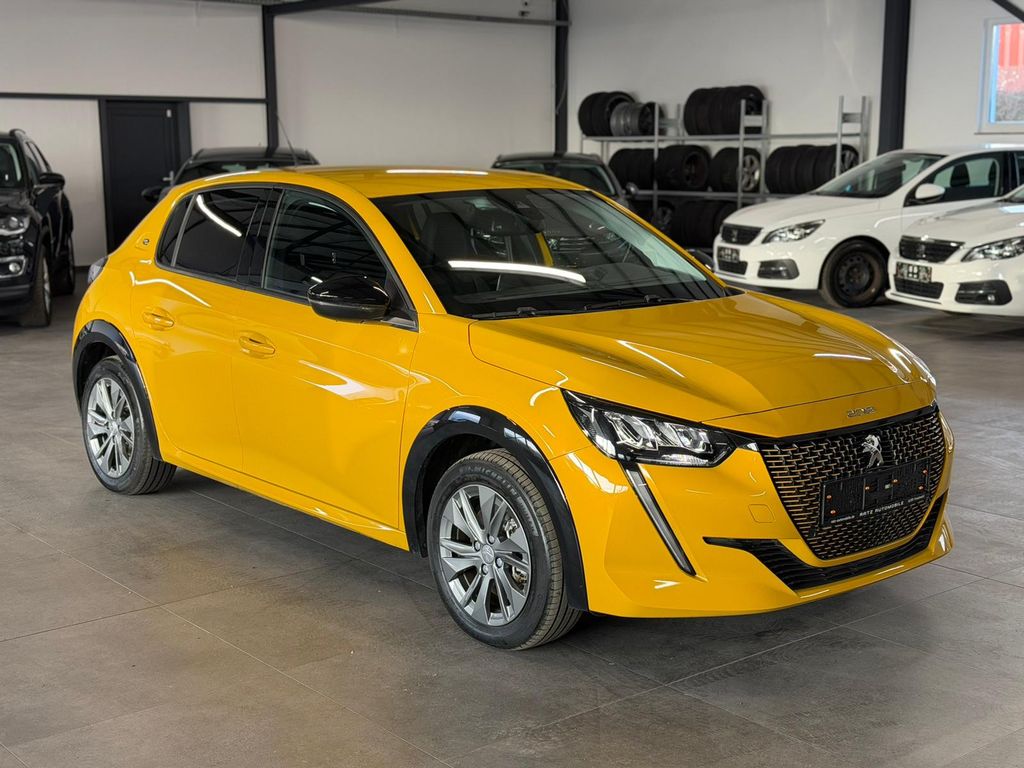 Peugeot e-208 2023