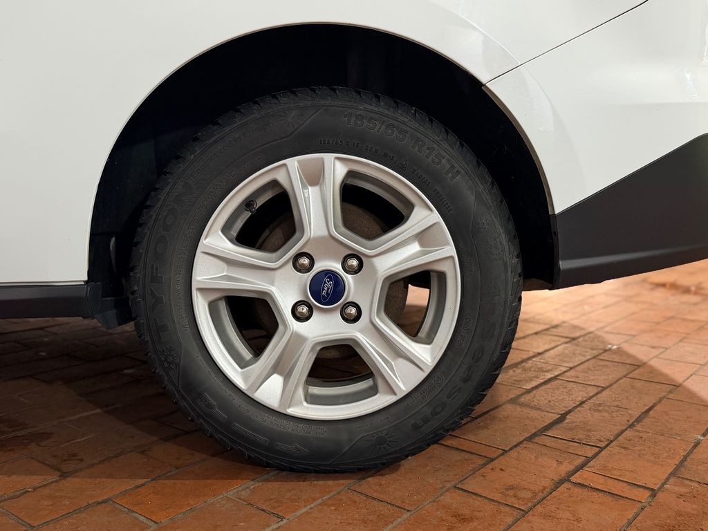 Ford Transit Courier 2021