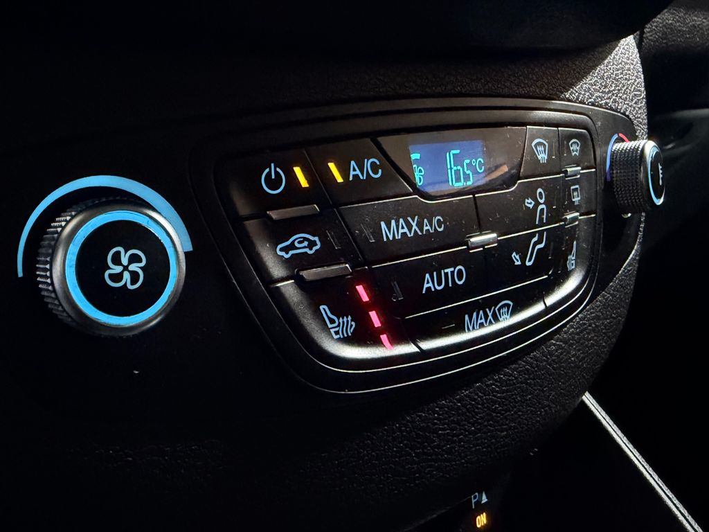 Ford Transit Courier 2021