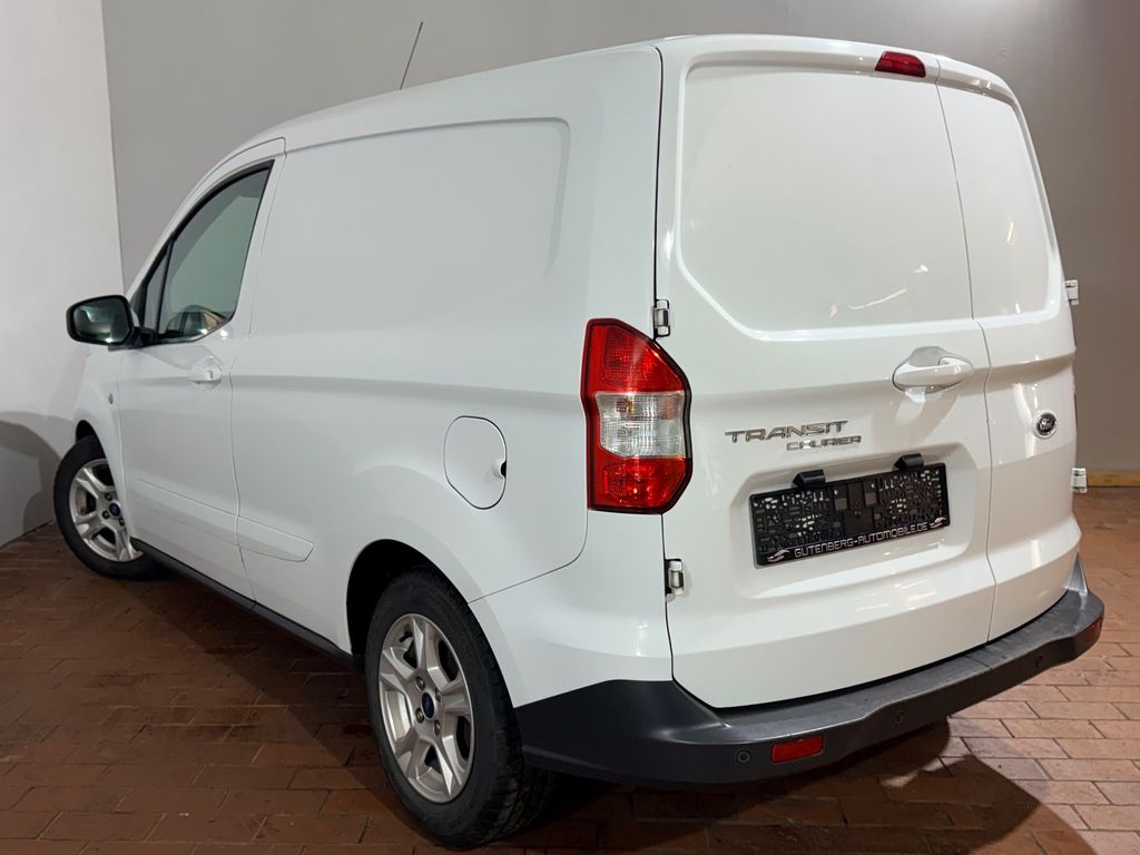 Ford Transit Courier 2021