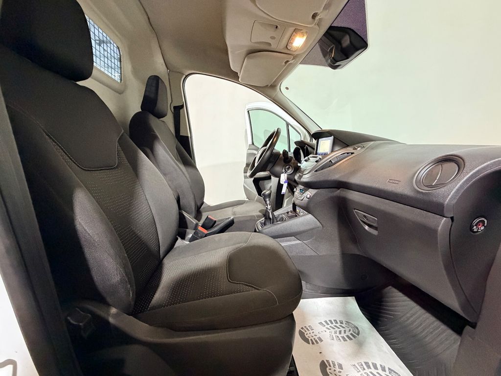 Ford Transit Courier 2021