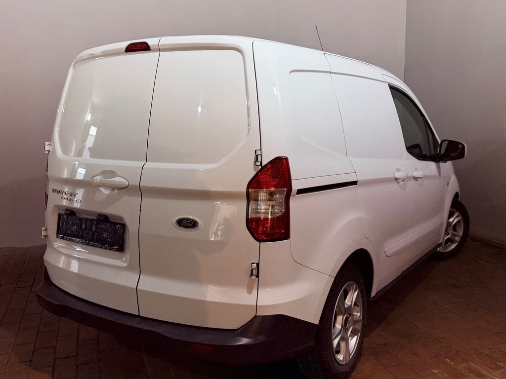 Ford Transit Courier 2021