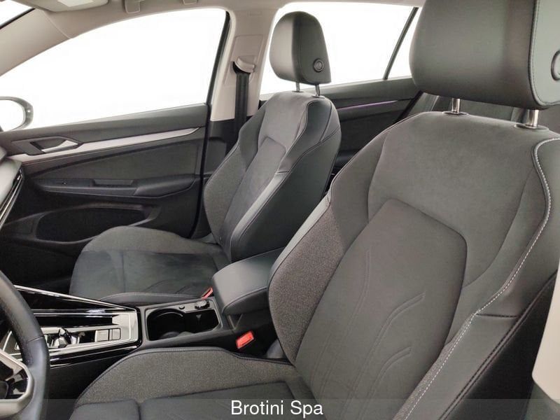 Volkswagen Golf 2025