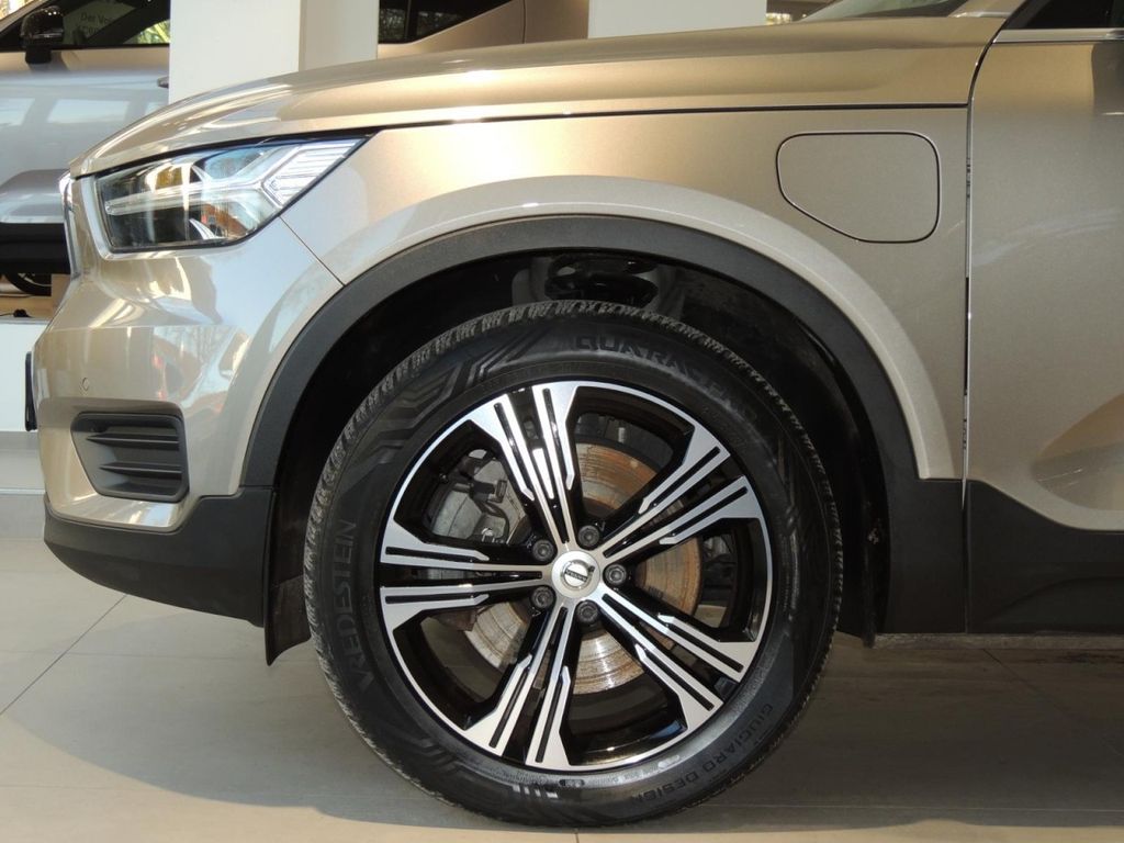 Volvo XC40 2021