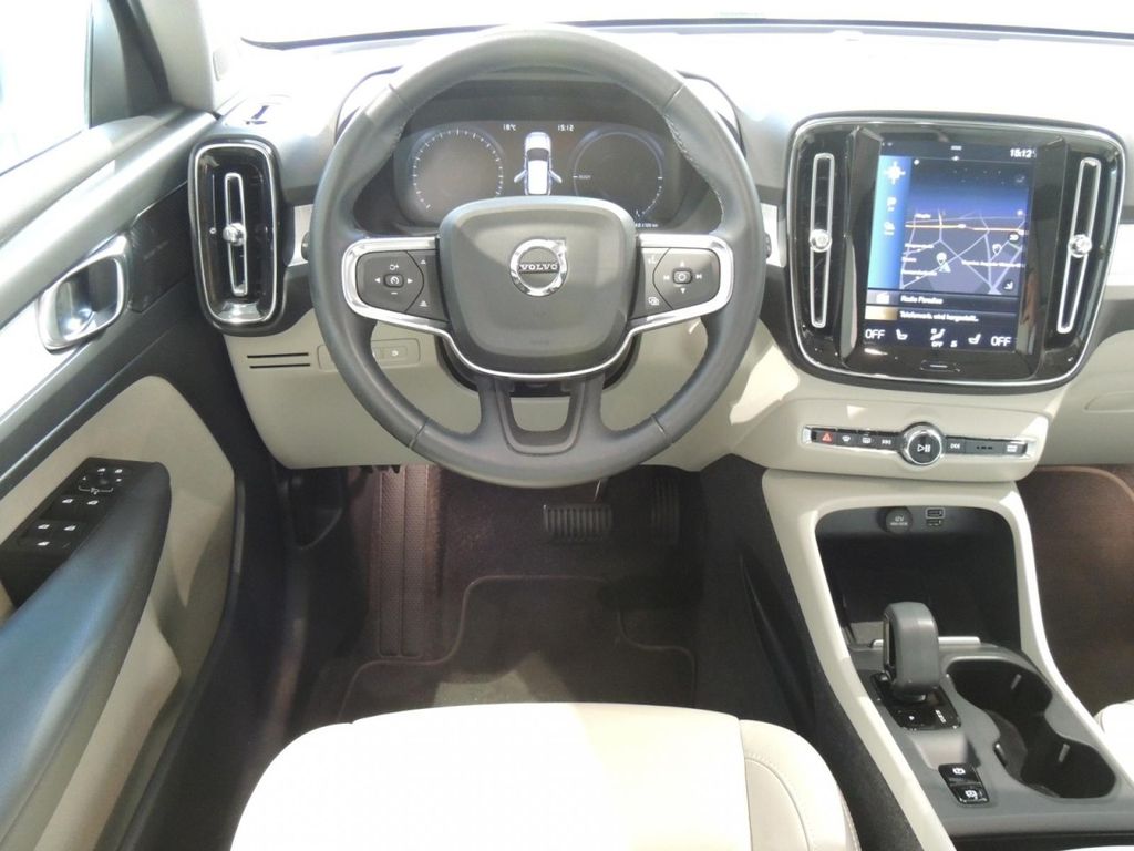 Volvo XC40 2021