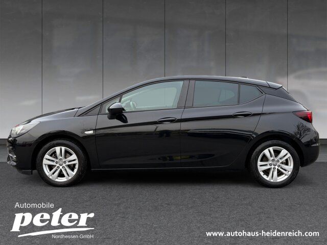 Opel Astra 2021