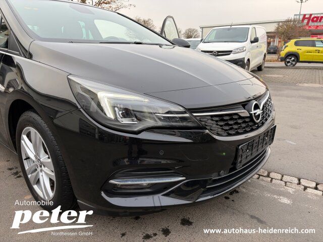 Opel Astra 2021