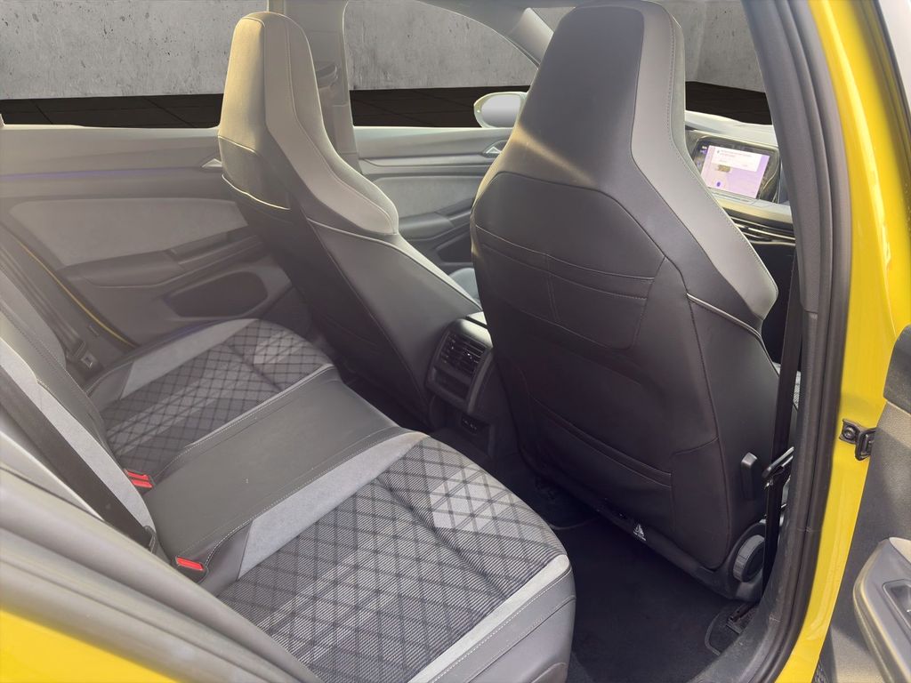 Volkswagen Golf 2021