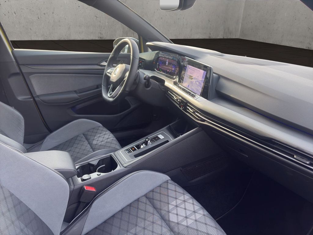 Volkswagen Golf 2021