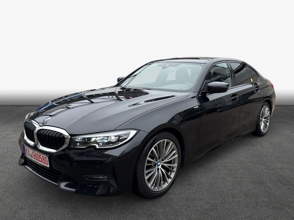 BMW 318 2021
