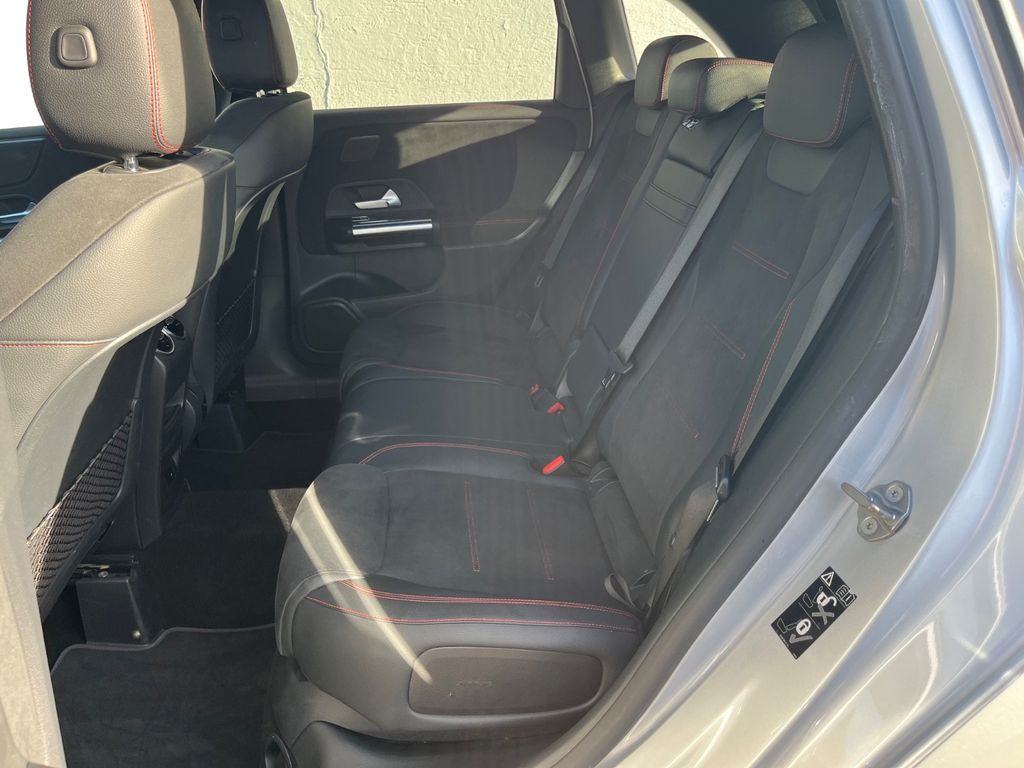 Mercedes-Benz B 250 2021