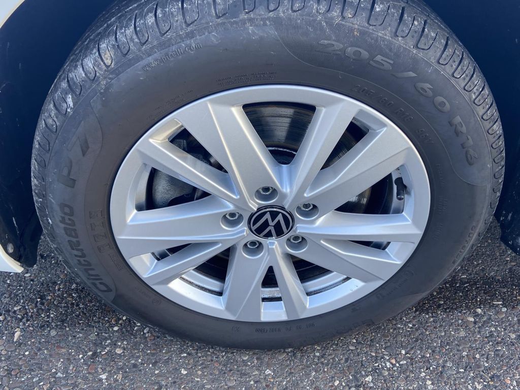 Volkswagen Touran 2021