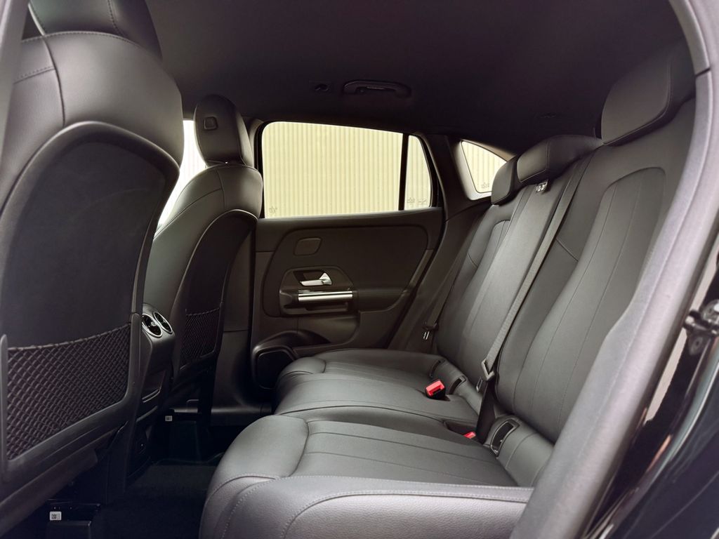 Mercedes-Benz GLA 200 2022