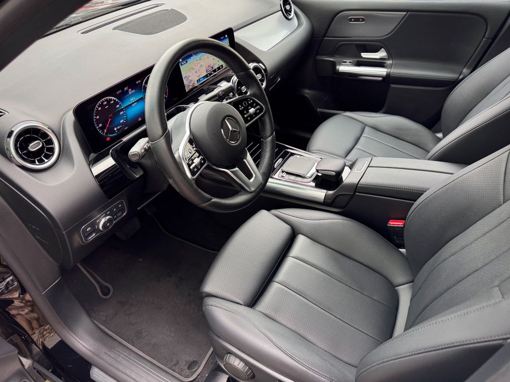 Mercedes-Benz GLA 200 2022