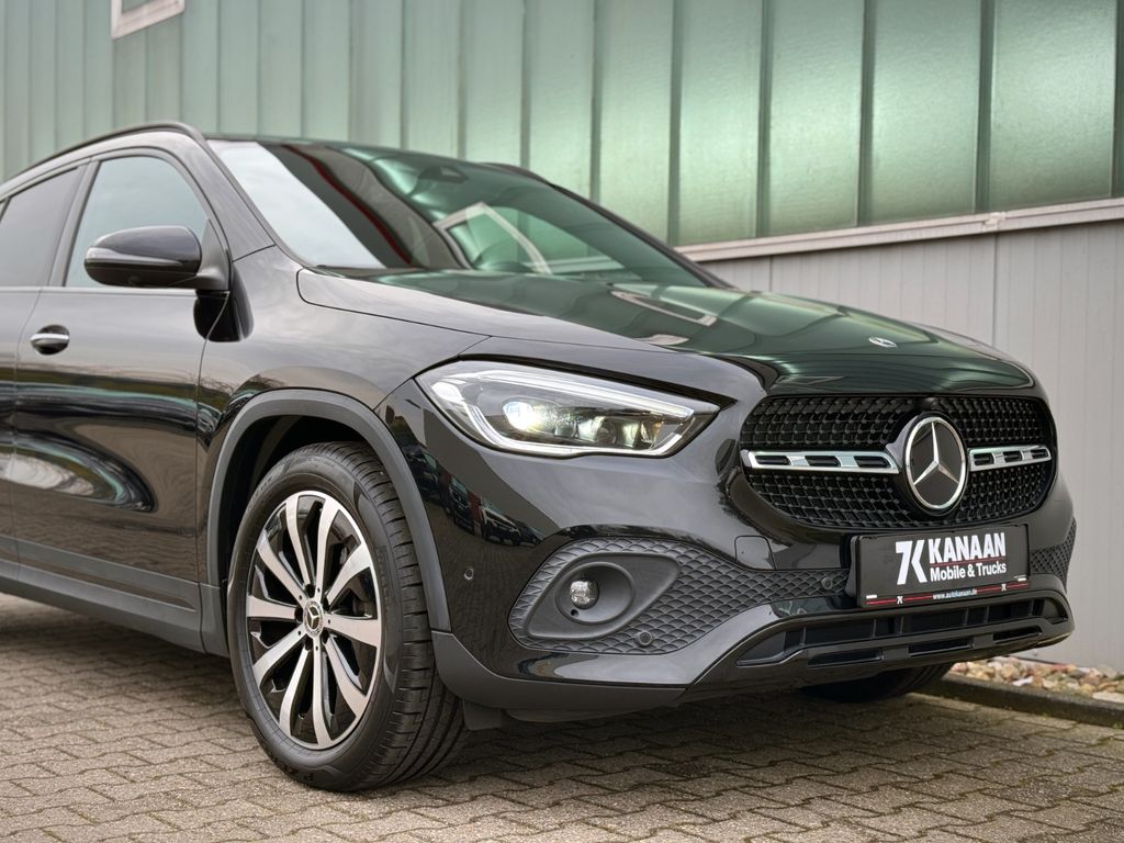 Mercedes-Benz GLA 200 2022
