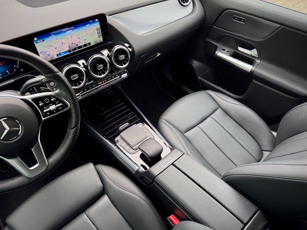 Mercedes-Benz GLA 200 2022