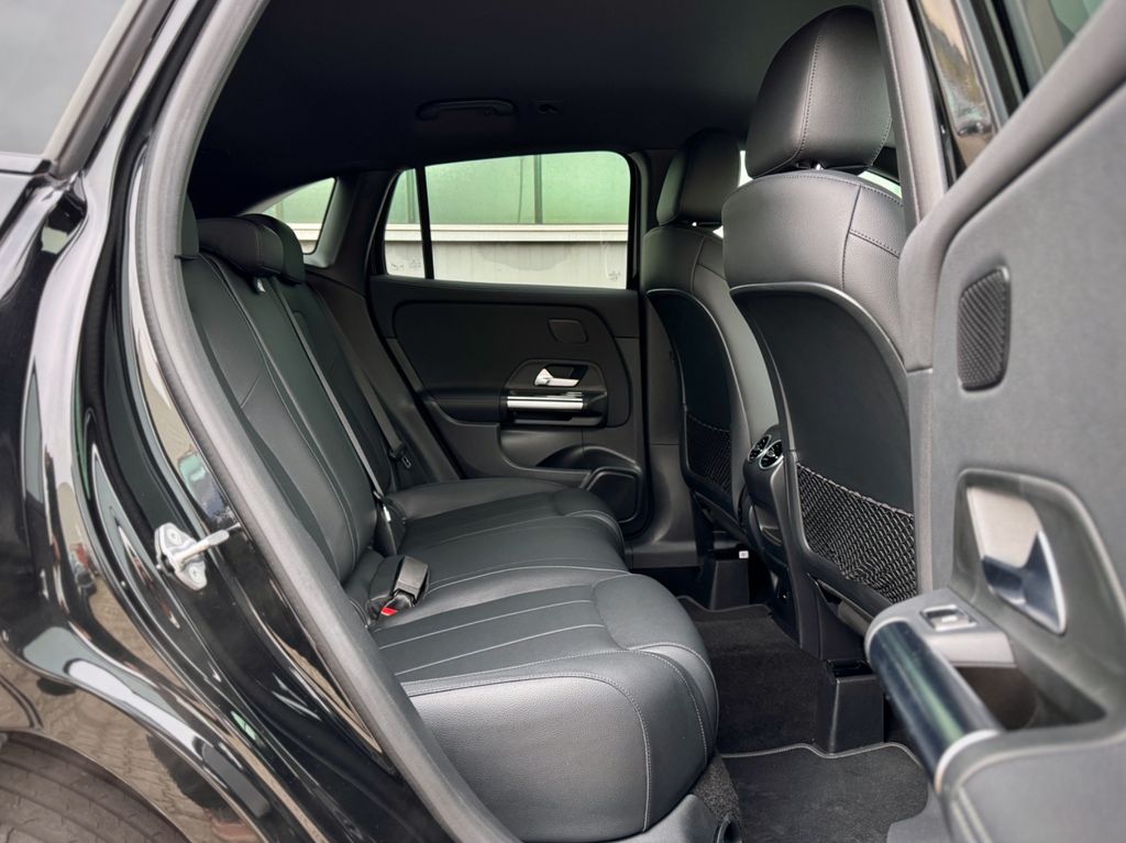 Mercedes-Benz GLA 200 2022