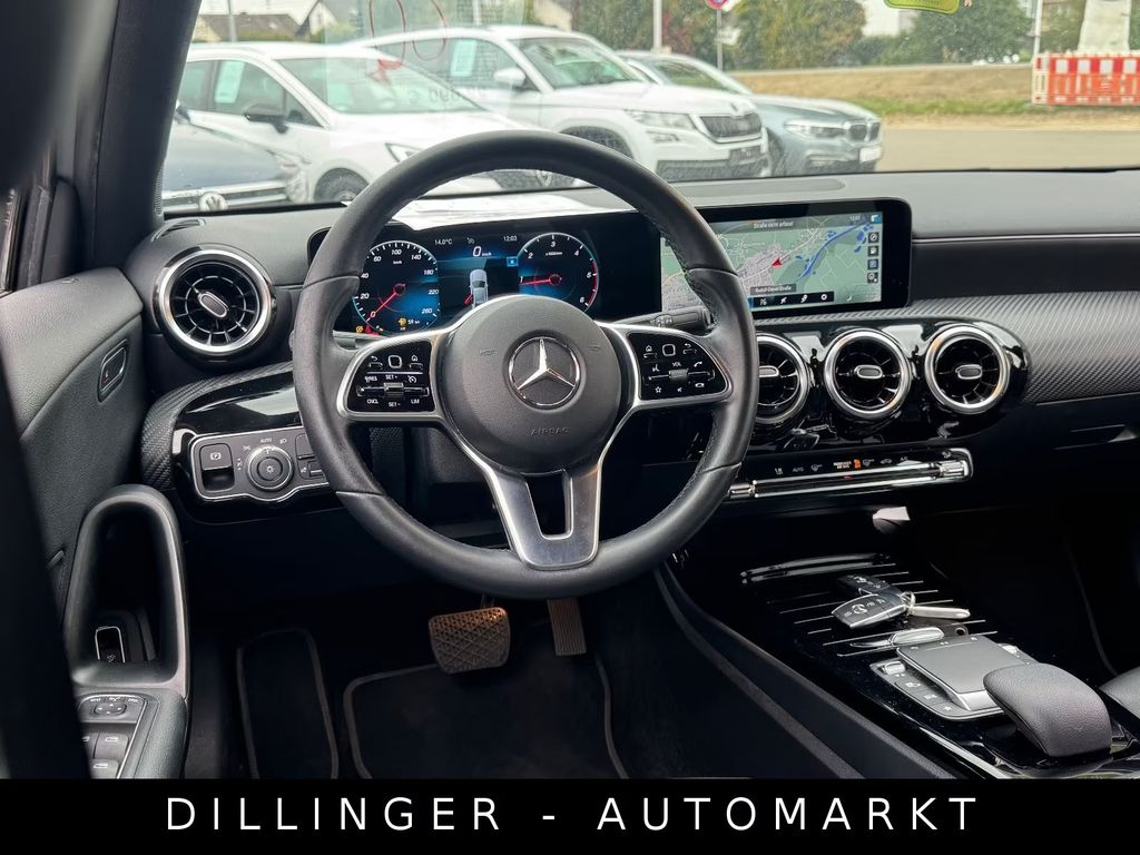 Mercedes-Benz A 180 2022