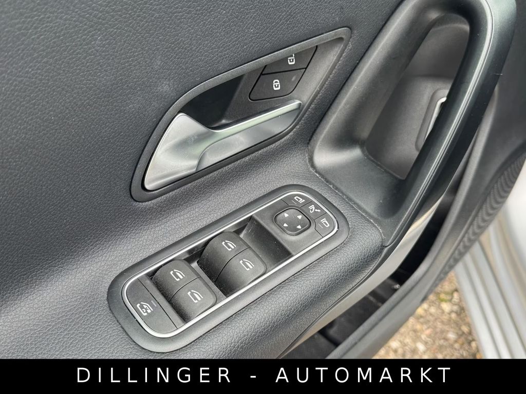 Mercedes-Benz A 180 2022