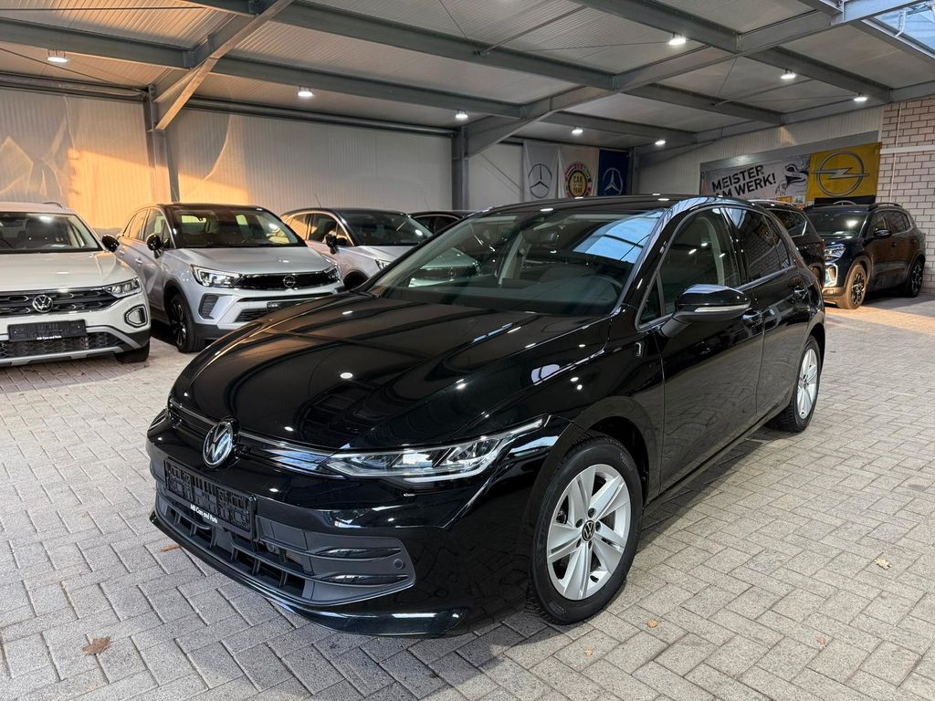 Volkswagen Golf 2025
